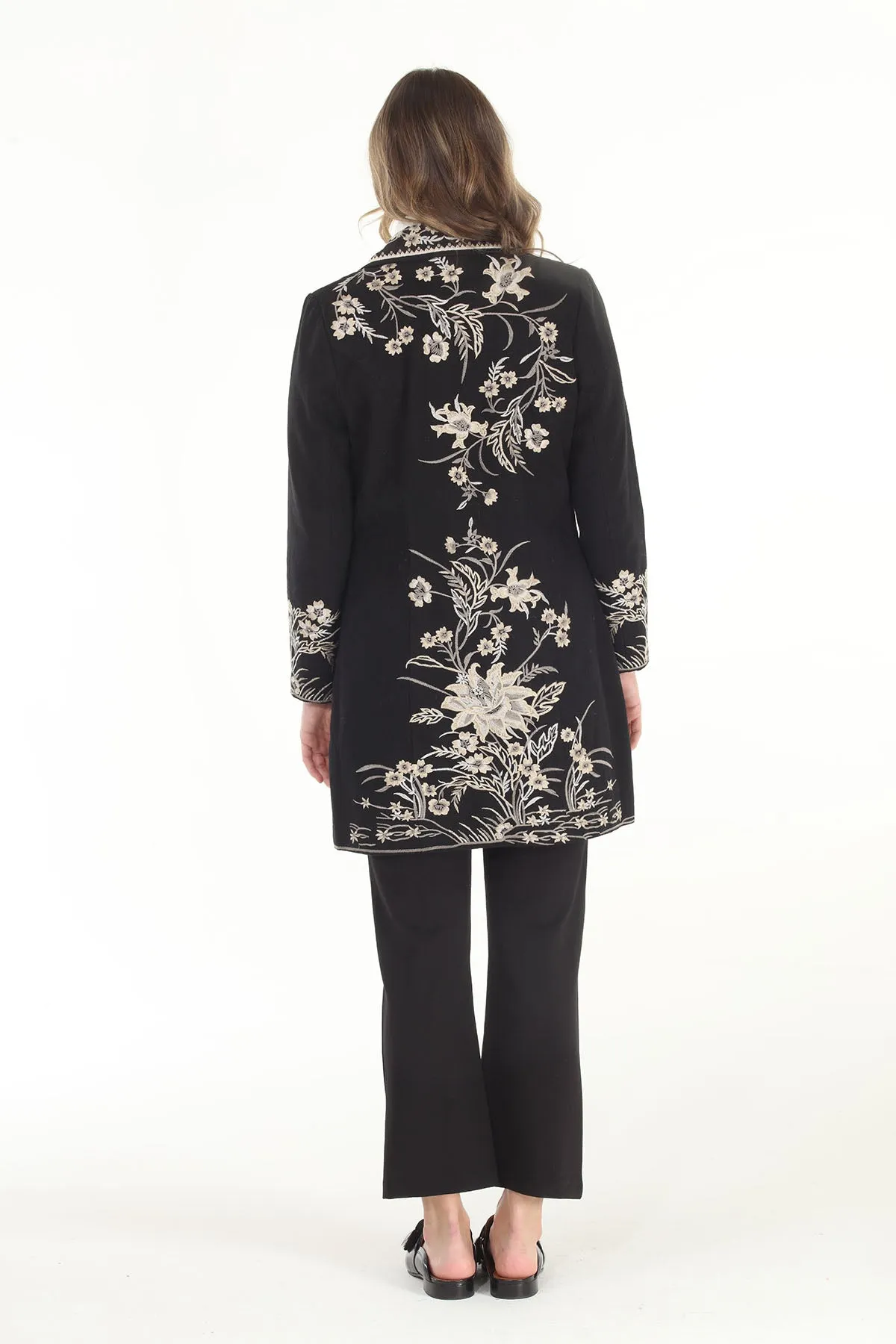 3551-MAJ Embroidered Coat