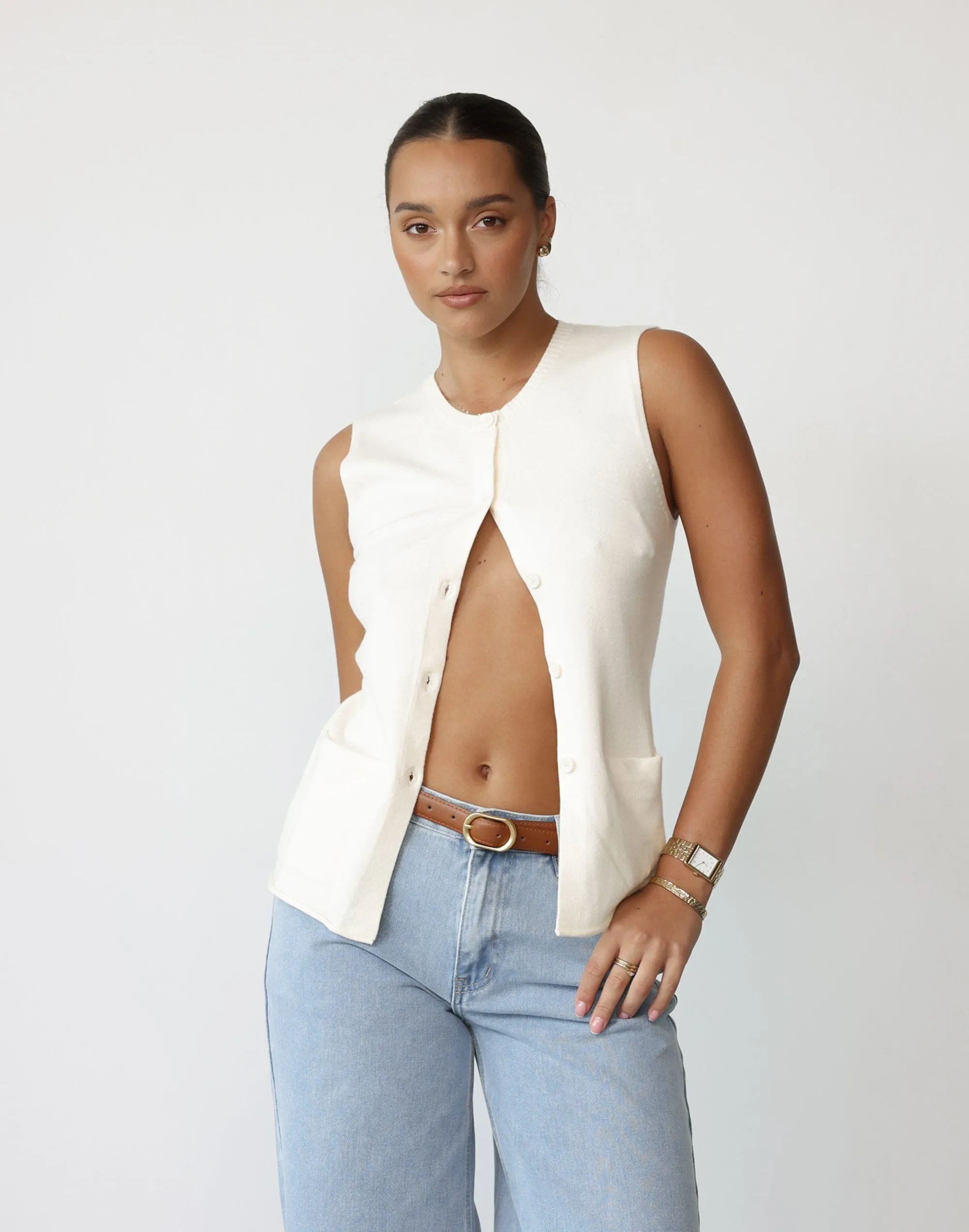 Kourt Vest (Ivory) - By Lioness