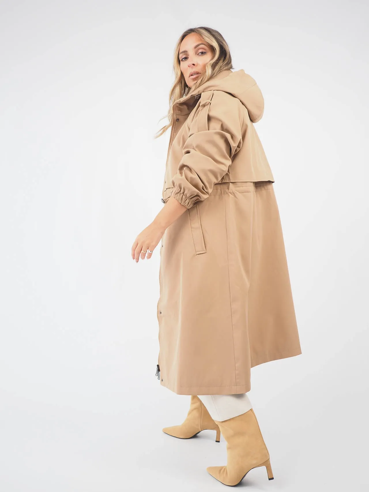 Trench Coat Oversized Com Capuz