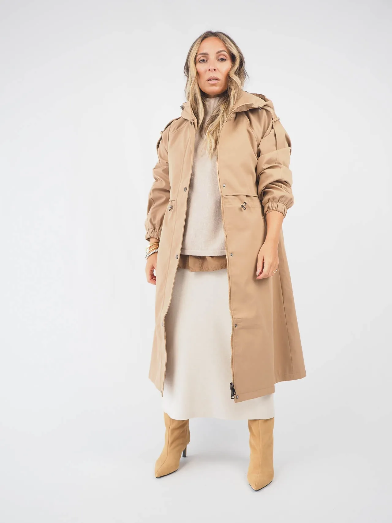 Trench Coat Oversized Com Capuz