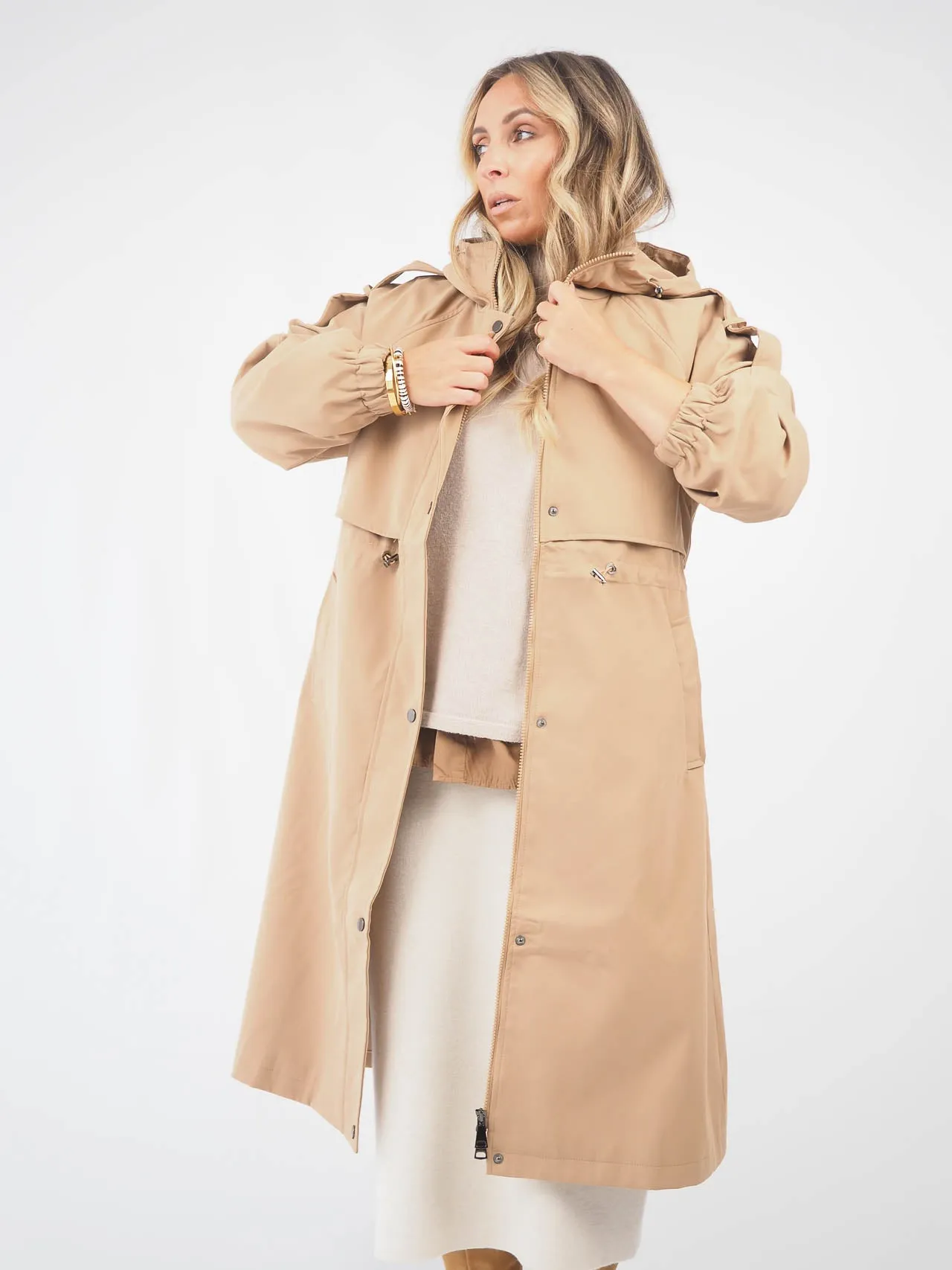 Trench Coat Oversized Com Capuz