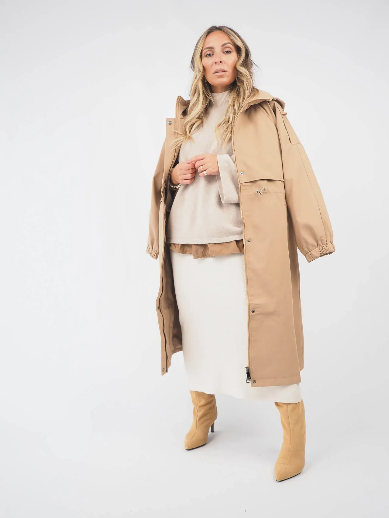 Trench Coat Oversized Com Capuz